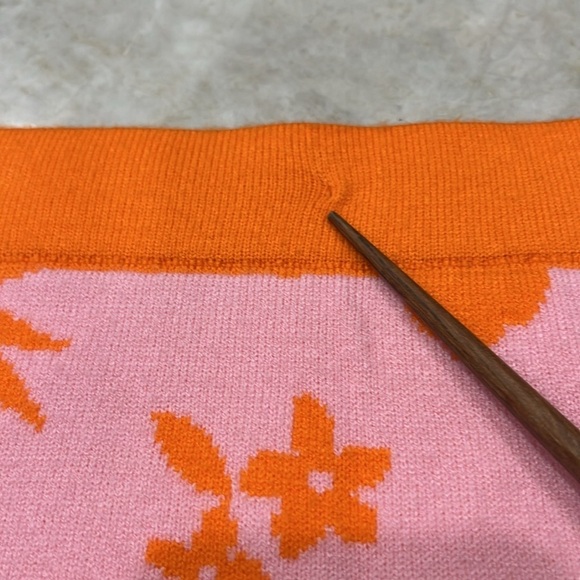 Wild Fable Sweater Knit‎ Mini Skirt | Pink + Orange Jacquard | Size Small - Picture 5 of 8